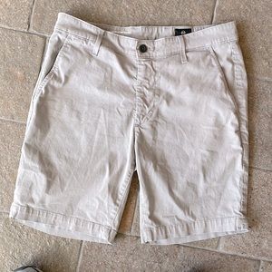 AG Adriano Goldschmied The Wanderer Short size 31R grey